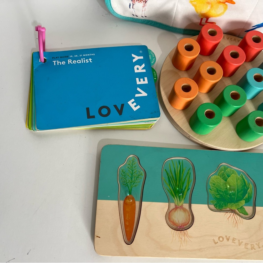 Lovevery The Realist Bundle Partial Kit Assorted Toys - Picture 2 of 7